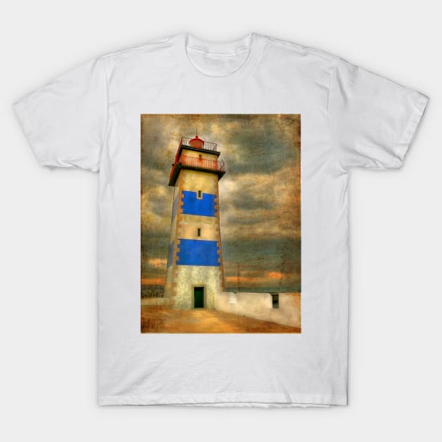 I will follow you... (Farol de Cascais). T-Shirt by terezadelpilar